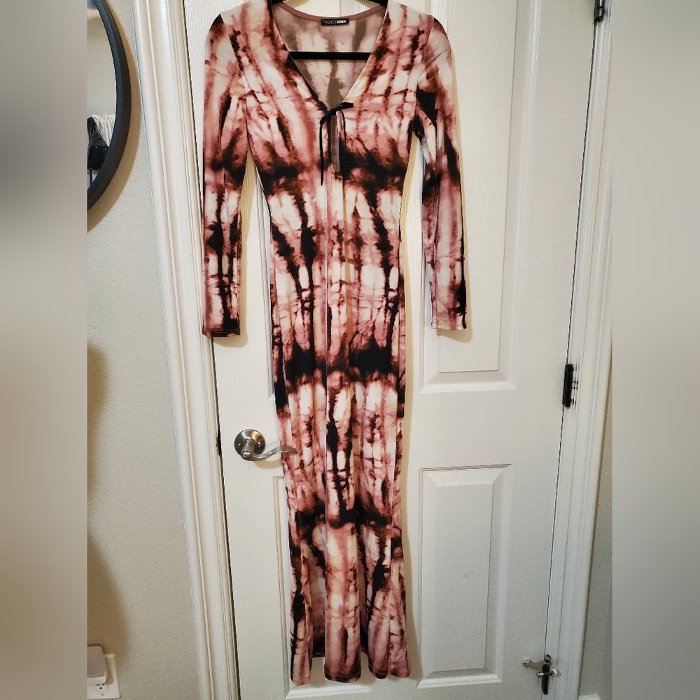 FASHION NOVA BODYCON MAXI DRESS TIE DYE SIZE SMALL GOOD CONDITION!